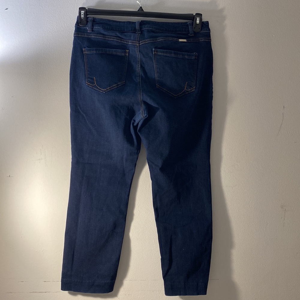 INC Denim | Skinny Leg Curvy Fit Short Style - Picture 4 of 12